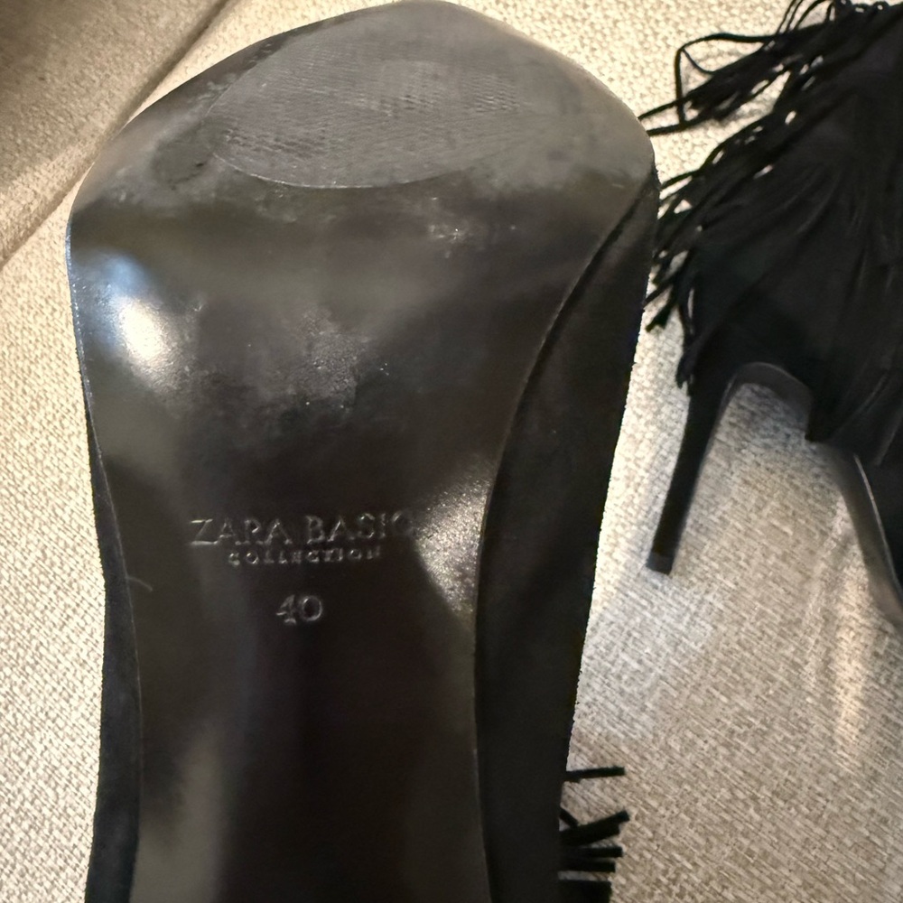 Zara Black Fringe Suede Ankle Boots with Pointed Toe - Picture 8 of 9